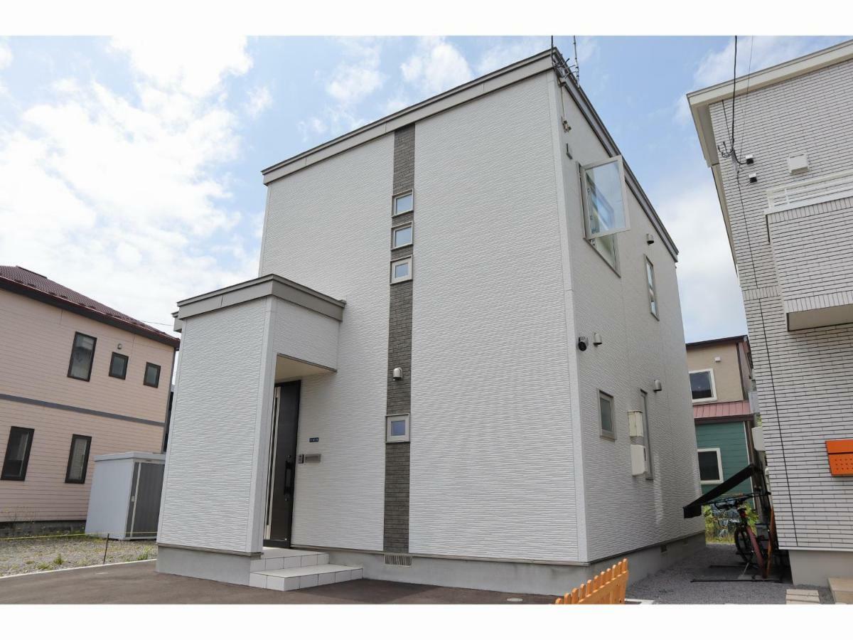 Monochrome Hakodate Exterior photo